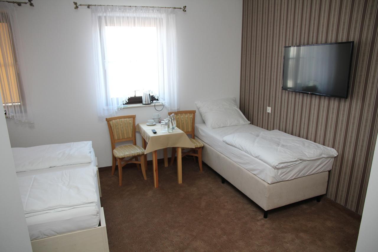 Gosciniec Pod Mlynem Hotel Inowroclaw Luaran gambar