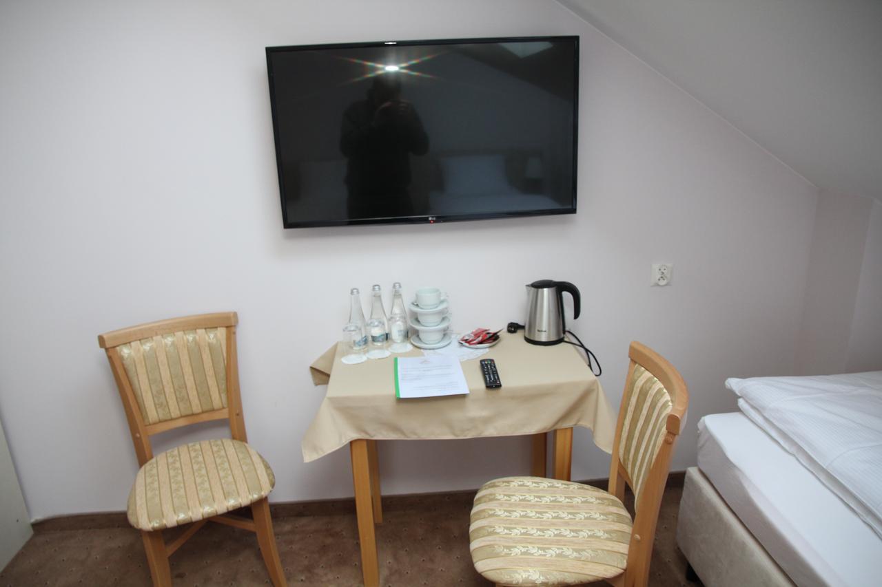 Gosciniec Pod Mlynem Hotel Inowroclaw Luaran gambar